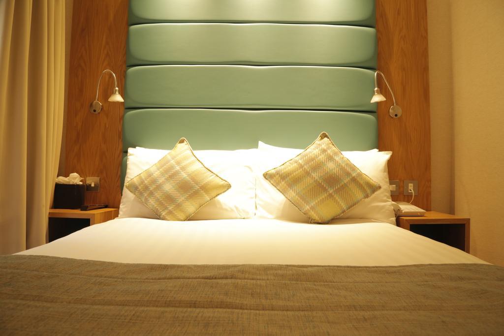 Astors Belgravia Bed & Breakfast London Exterior photo