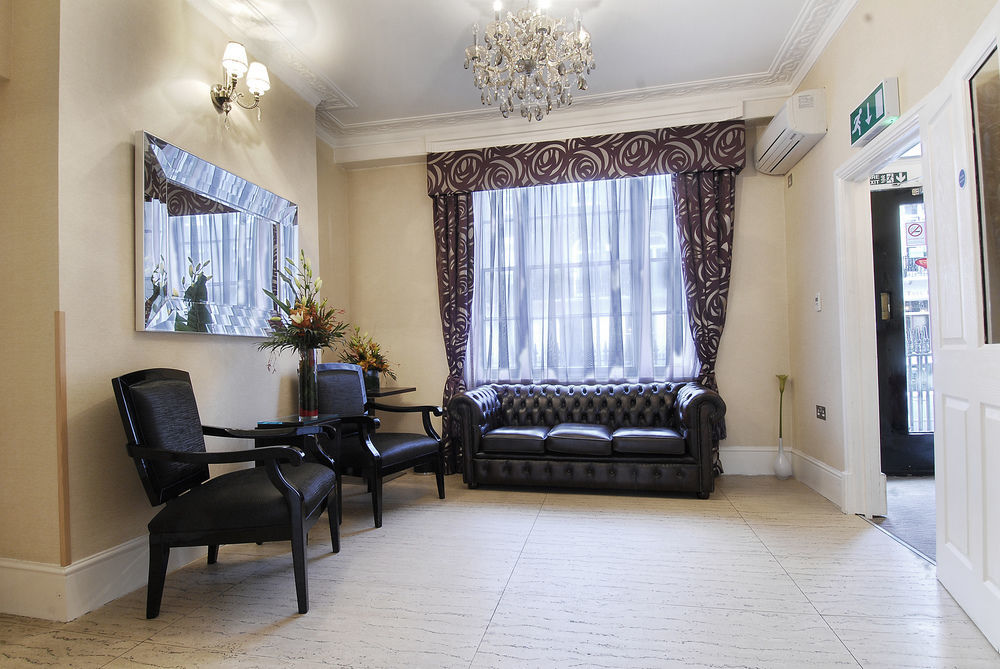 Astors Belgravia Bed & Breakfast London Exterior photo