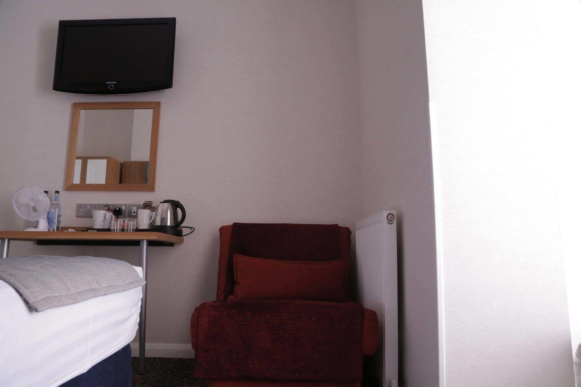 Astors Belgravia Bed & Breakfast London Exterior photo