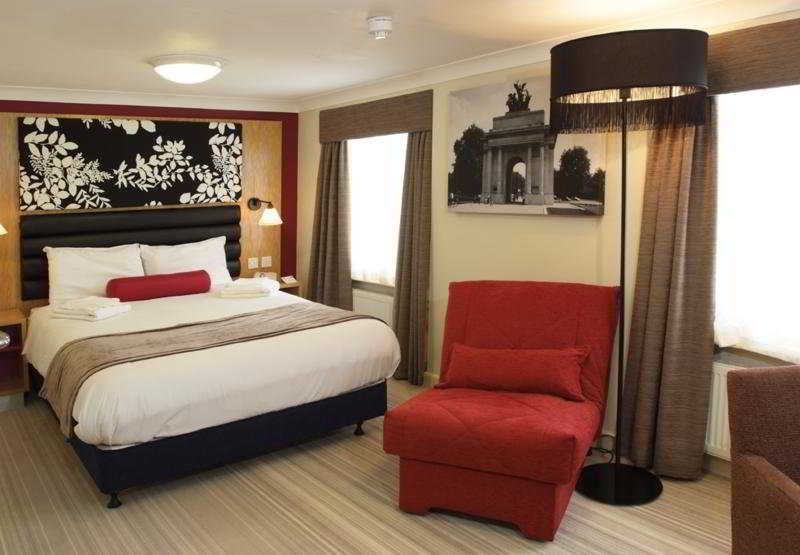 Astors Belgravia Bed & Breakfast London Exterior photo